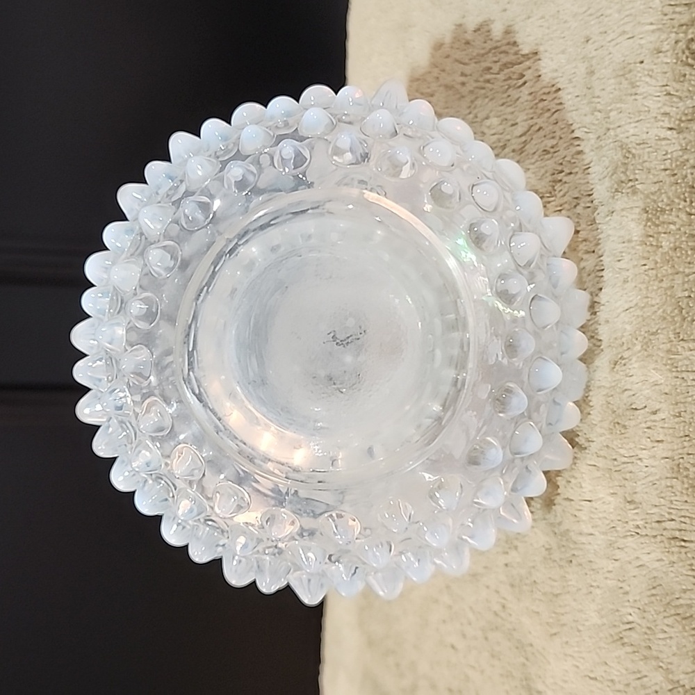 Opalescent Glass 5" Hobnail Parfum Bottle, Vintage 1940s - Picture 4 of 4